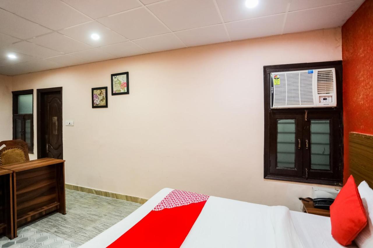 فريد آباد Oyo 72993 Hotel The Gold المظهر الخارجي الصورة