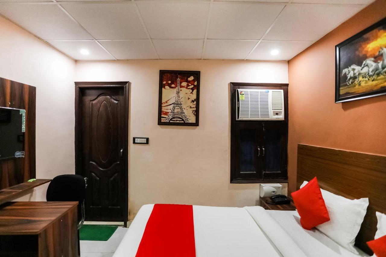 فريد آباد Oyo 72993 Hotel The Gold المظهر الخارجي الصورة